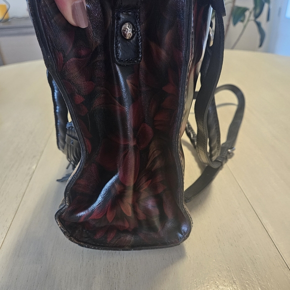 Patricia Nash Black and Red Floral Shoulder Bag - Picture 3 of 9